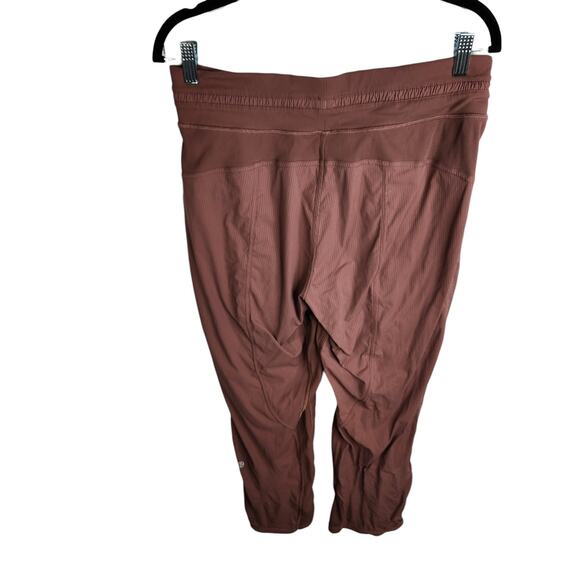 Lululemon‎ Dance Studio Crop 25" Red Dust Women's Size 8 - Picture 4 of 7